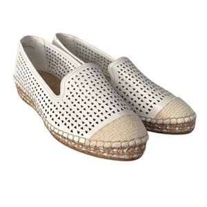 Bella Vita Channing off-white cream, leather wedge heel low heel wide shoe sz 9